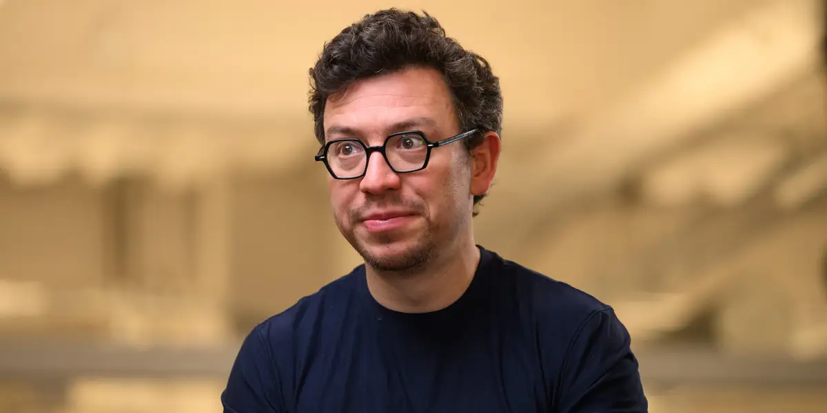 Duolingo’s CEO says the company backtracked on evaluating AI use in ...