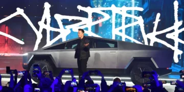 Electric pickups were supposed to be the future. Now they’re stalling.