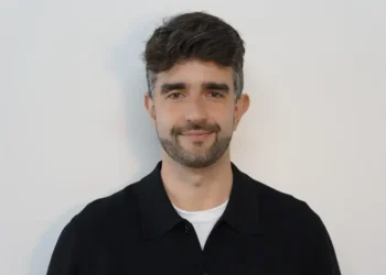 This new app uses AI to help you catalog and make new memories with your closest friends