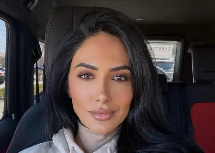 I ran a busy finance firm in NYC, but my stress got worse when I had surgery. Now I help high-achievers manage illness.