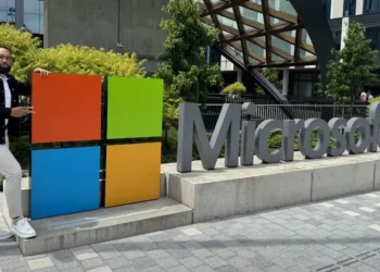 How I got 2 Microsoft job offers at once after more than 50 rejections