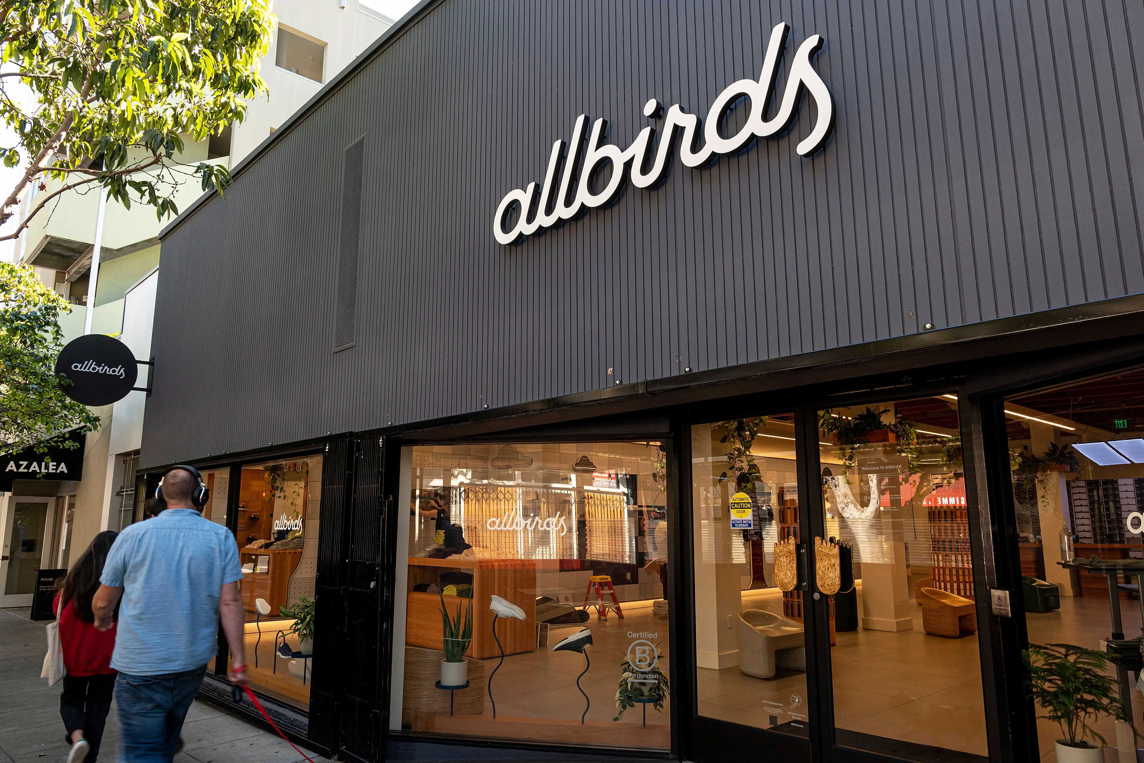 Allbirds store