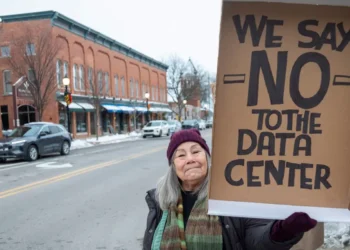 Data center executives fret over the industry’s increasingly toxic public image