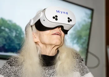 She fell in her 80s and lives in a nursing home. A VR headset is giving her hope.