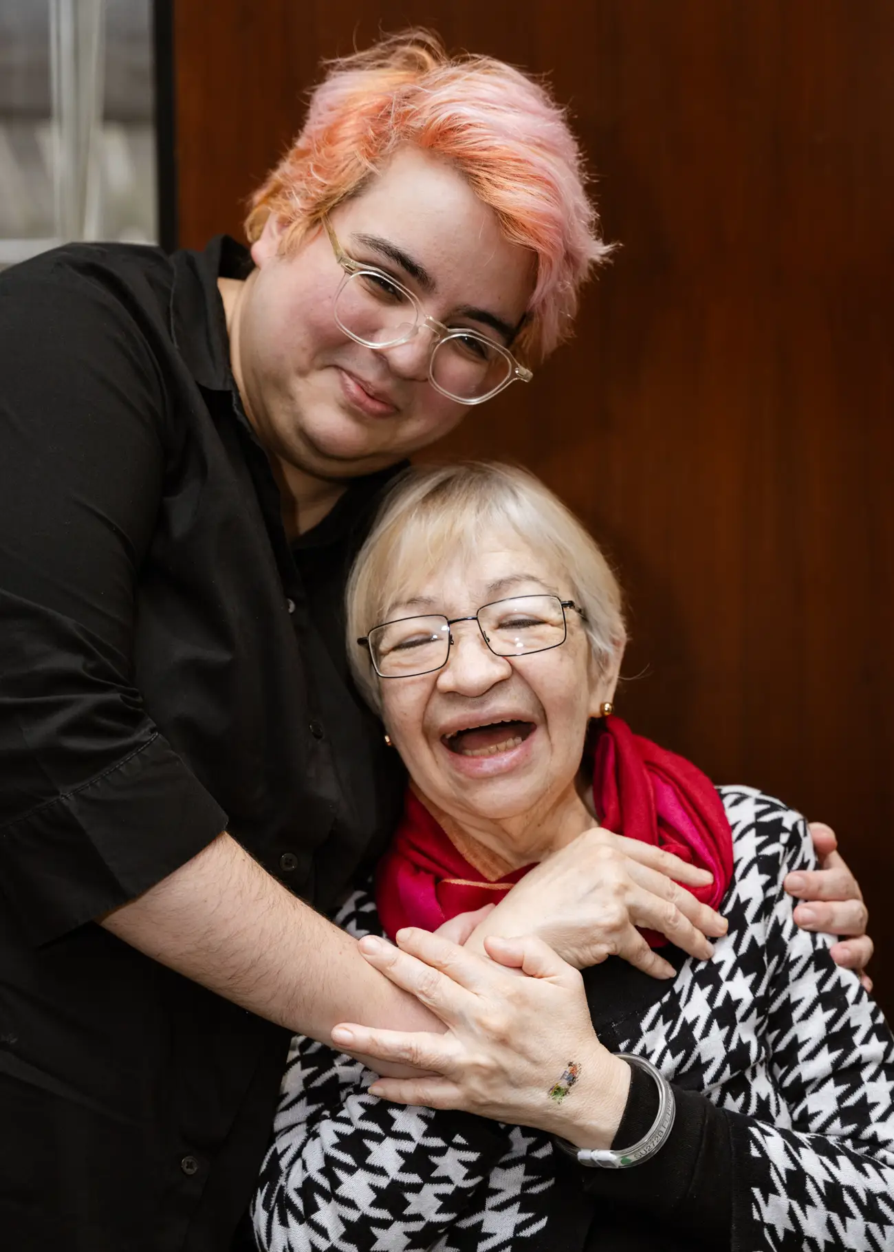 Cecilia Ferreiro and her daughter