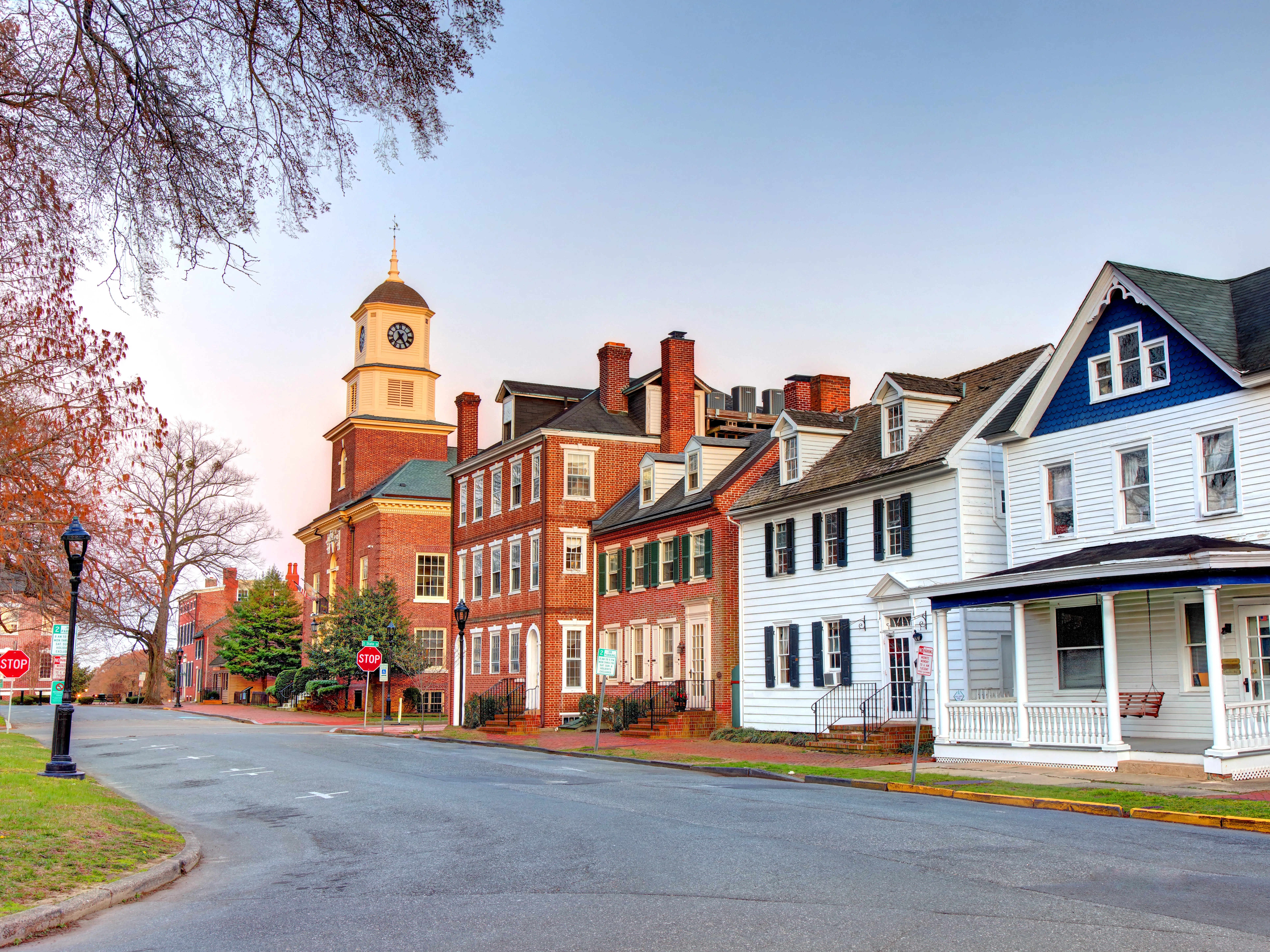 Houses and a church in Dover, Delaware.