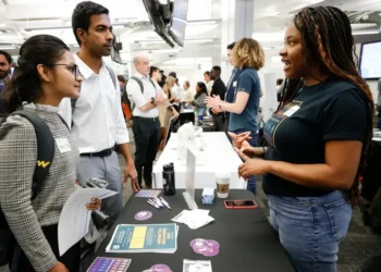 What it takes to land a job as a new grad right now