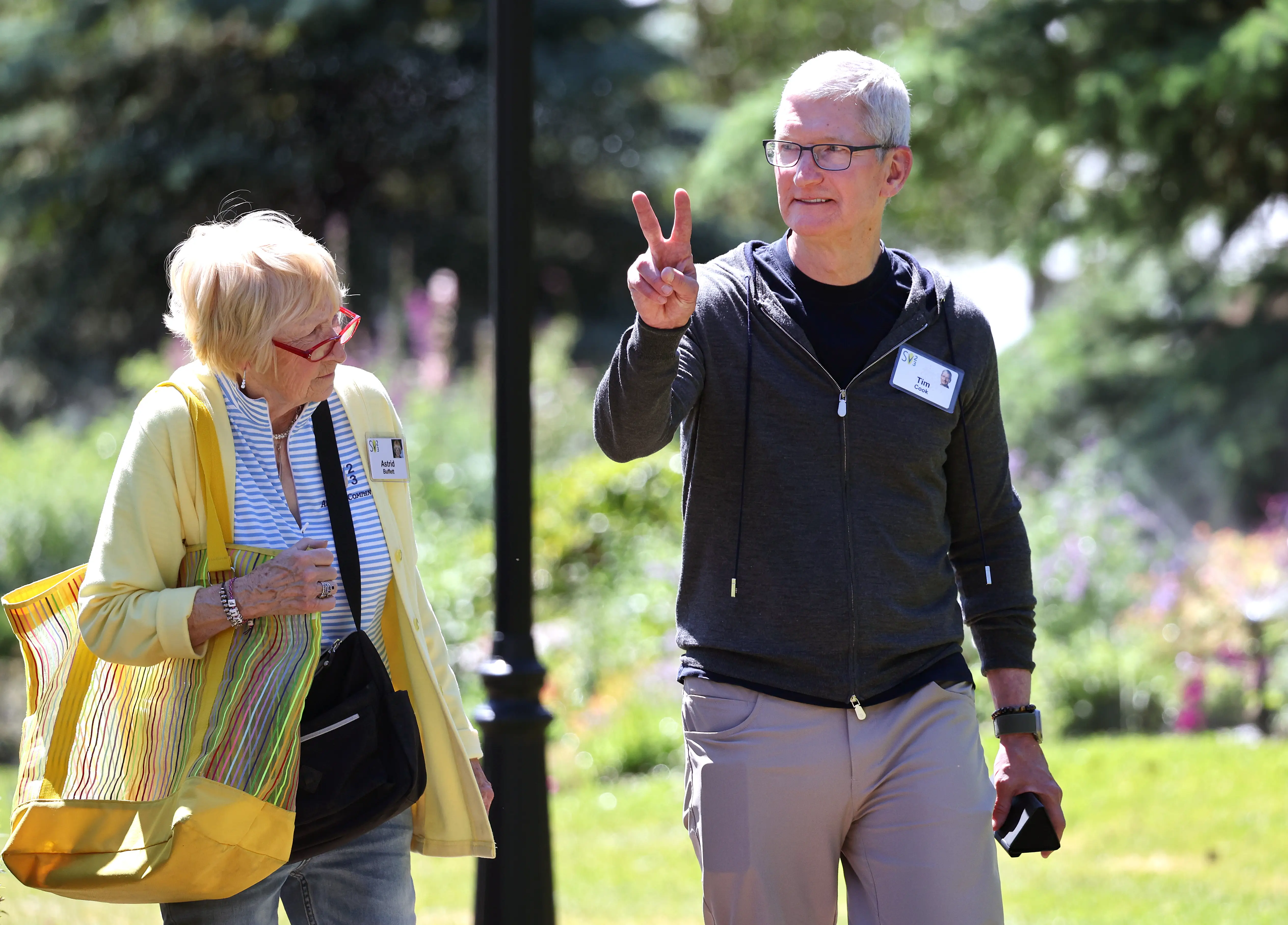 Tim Cook