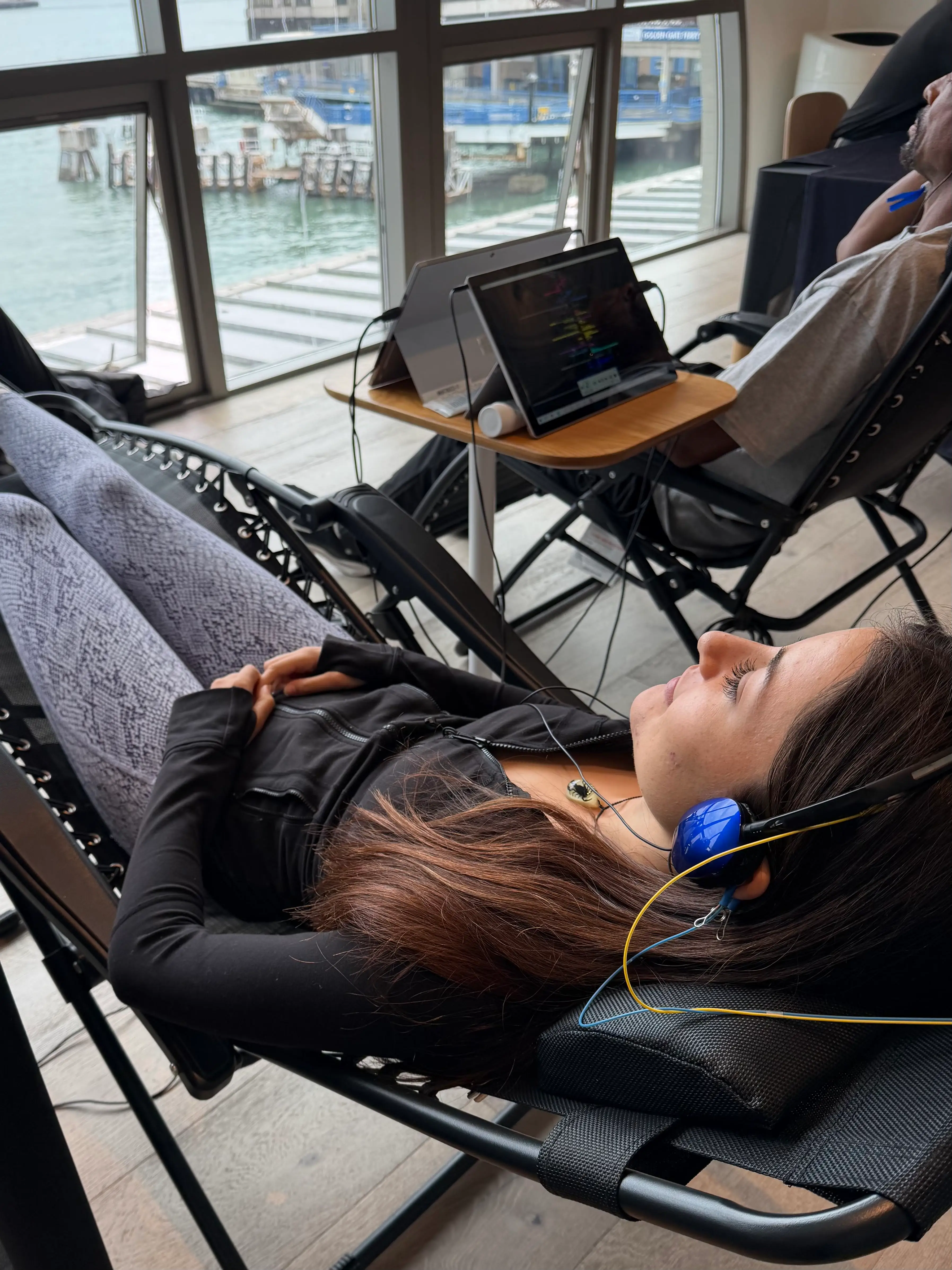 Tess Martinelli doing brain-mapping