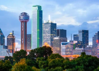 The 10 best big cities for college grads have plentiful jobs and affordable housing