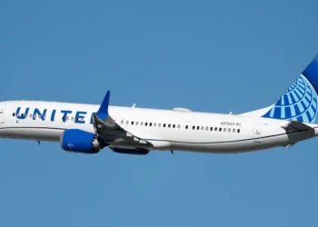 United Airlines pilots called in a bomb threat when they heard a mysterious beeping on the plane