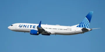 United Airlines pilots called in a bomb threat when they heard a mysterious beeping on the plane