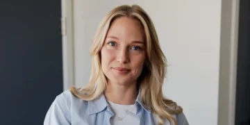 I built an AI tool to mimic my work. It’s helped create passive income from my solo business.