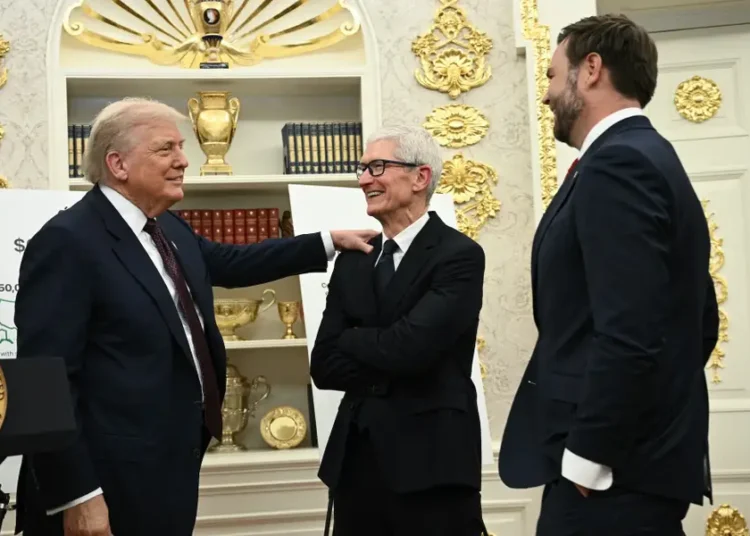Apple isn’t losing its Trump whisperer