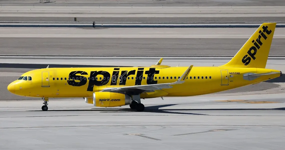 Trump says ‘maybe’ the federal government should help Spirit Airlines