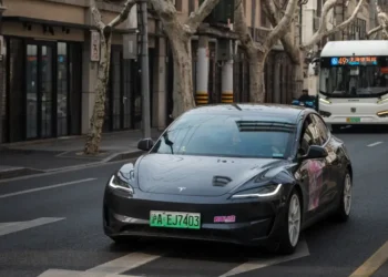 SpaceX’s IPO could be a real problem for Tesla