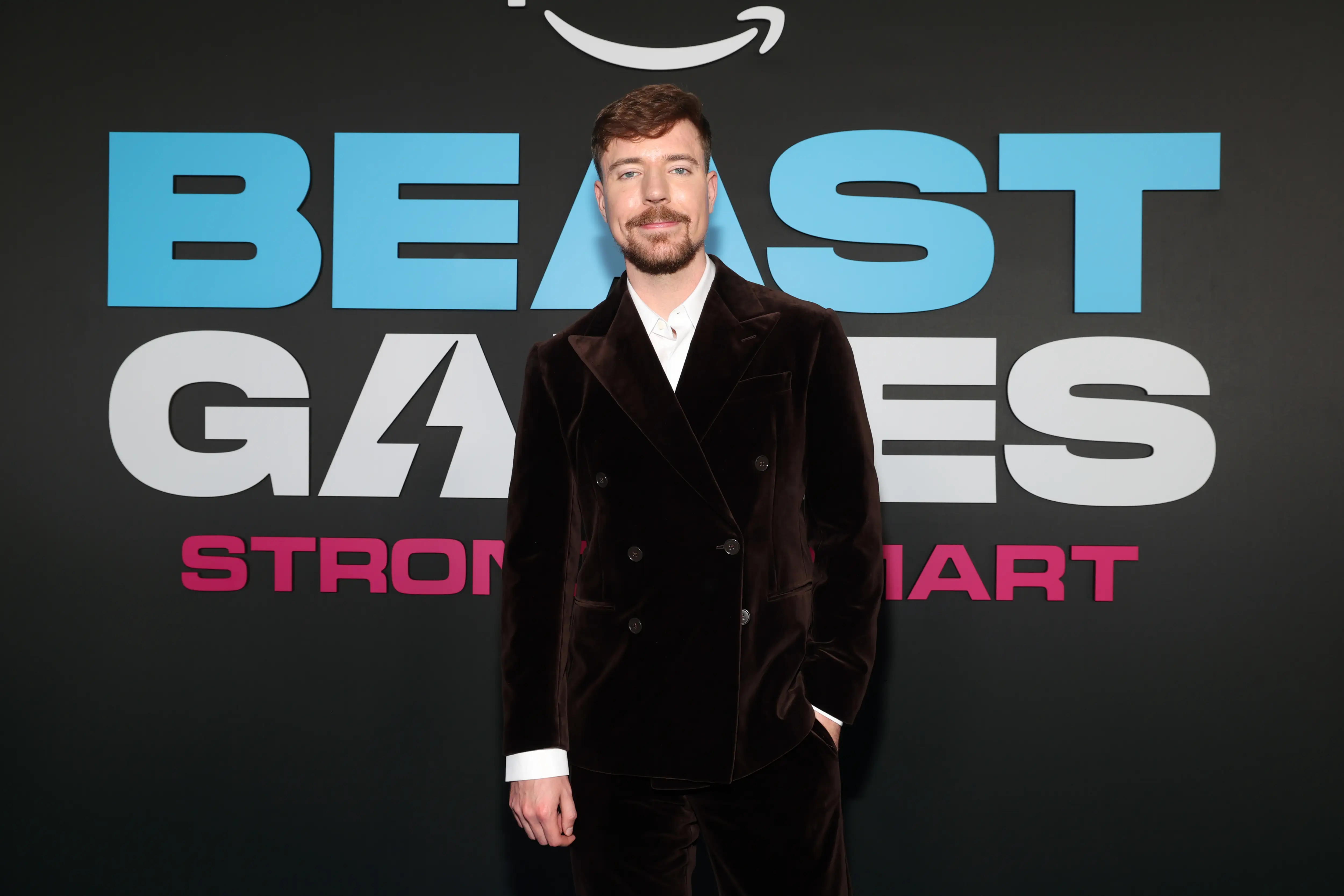 LOS ANGELES, CALIFORNIA - JANUARY 06: MrBeast attends the Los Angeles VIP screening of 