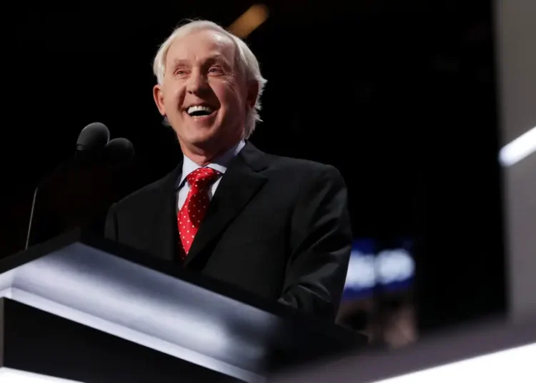 NFL legend and investor says Apple’s new CEO should follow the advice Steve Jobs once gave Tim Cook