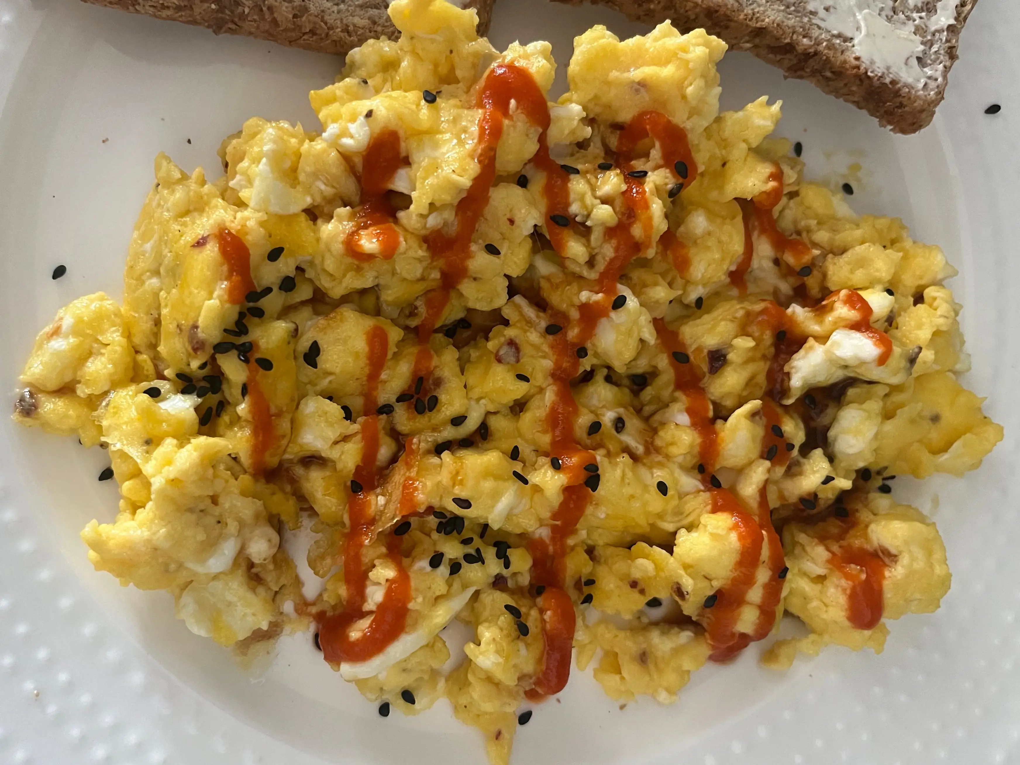 Cottage cheese omelette with toast