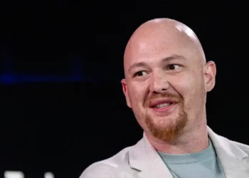 Replit’s CEO says it’s dumb to study computer science thinking you can make a ‘boatload’ at Google