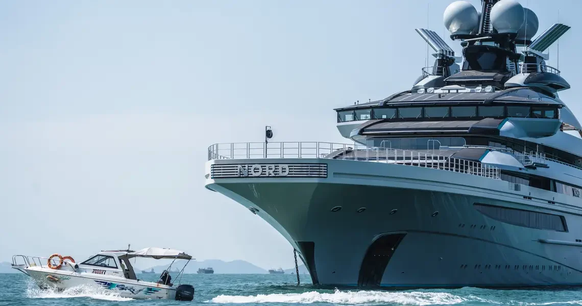 A $500 million Russian superyacht managed to sail through the blockaded Strait of Hormuz