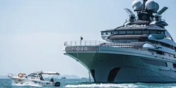 A $500 million Russian superyacht managed to sail through the blockaded Strait of Hormuz