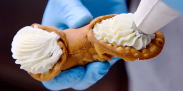 Making 300,000 cannolis a year by hand