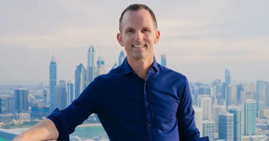 A billionaire lived on 6 continents. When he made his fortune, he chose 2 places to call home.