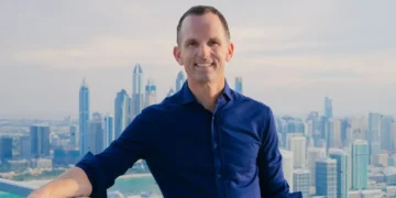 A billionaire lived on 6 continents. When he made his fortune, he chose 2 places to call home.