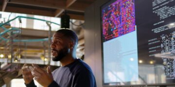 How the complexity of your job may affect dementia risk