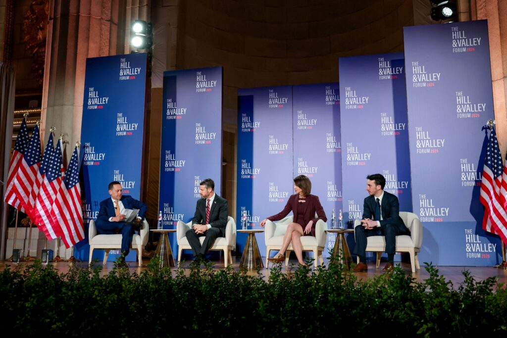 Silicon Valley flocks to D.C. for a share of Trump’s war boom