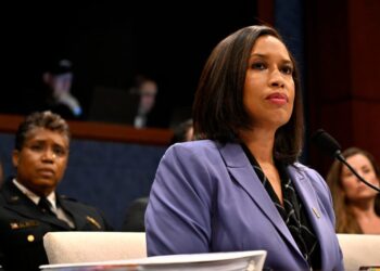 D.C. mayor issues 15-day juvenile curfew after earlier policy expired