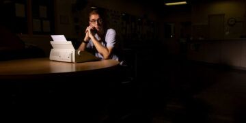 Even Without Internet Access, Prisoners Are Trying to Benefit From A.I.