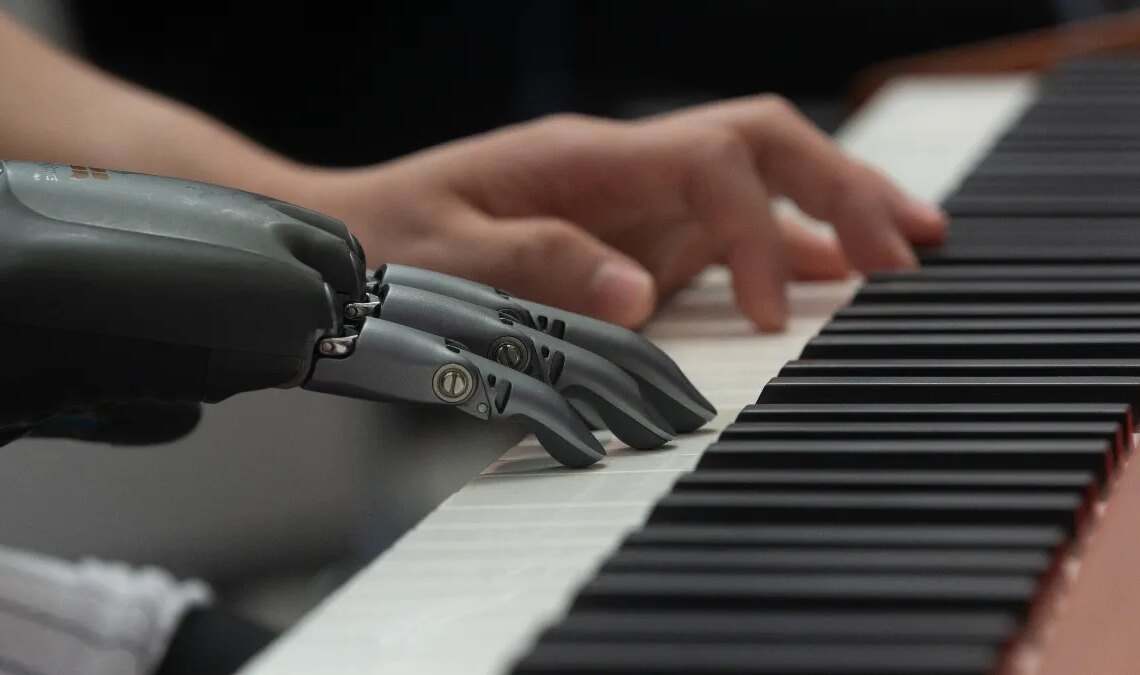 A Human Performed This Cringey, AI-Generated ‘Love Song,’ and Somehow It’s Even Weirder This Way