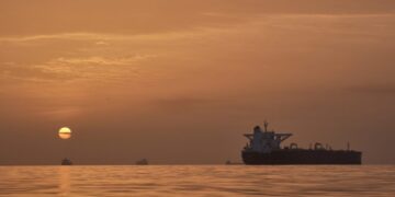 Iran closes Strait of Hormuz again; 2 ships report attacks while trying to cross