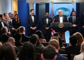 Trump, allies use dinner shooting to press case for White House ballroom