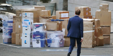 White House eases mandatory requirements for preserving presidential records