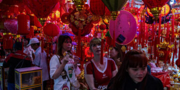 As U.S. Brands Stumble, China Wins Over Young Indonesians