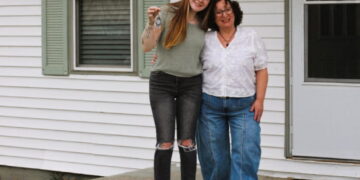 This 21-year-old saved up for years to buy her grandmother’s house back