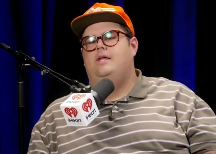 Caleb Hearon Says He Knew ‘SNL’ Would Reject Him After Bowen Yang’s Success: ‘They’re Not Going to Put 2 Gay Guys On’