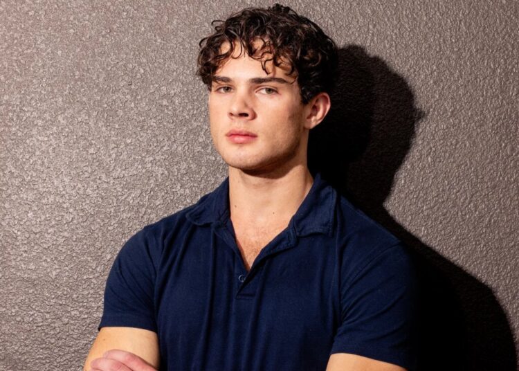 Female Looksmaxxer Alorah Ziva Is Suing Clavicular for Alleged Battery