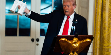 Public rejects Trump’s ballroom by wide margin