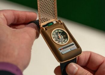 The Star Trek Communicator Is Now a High-End Wristwatch