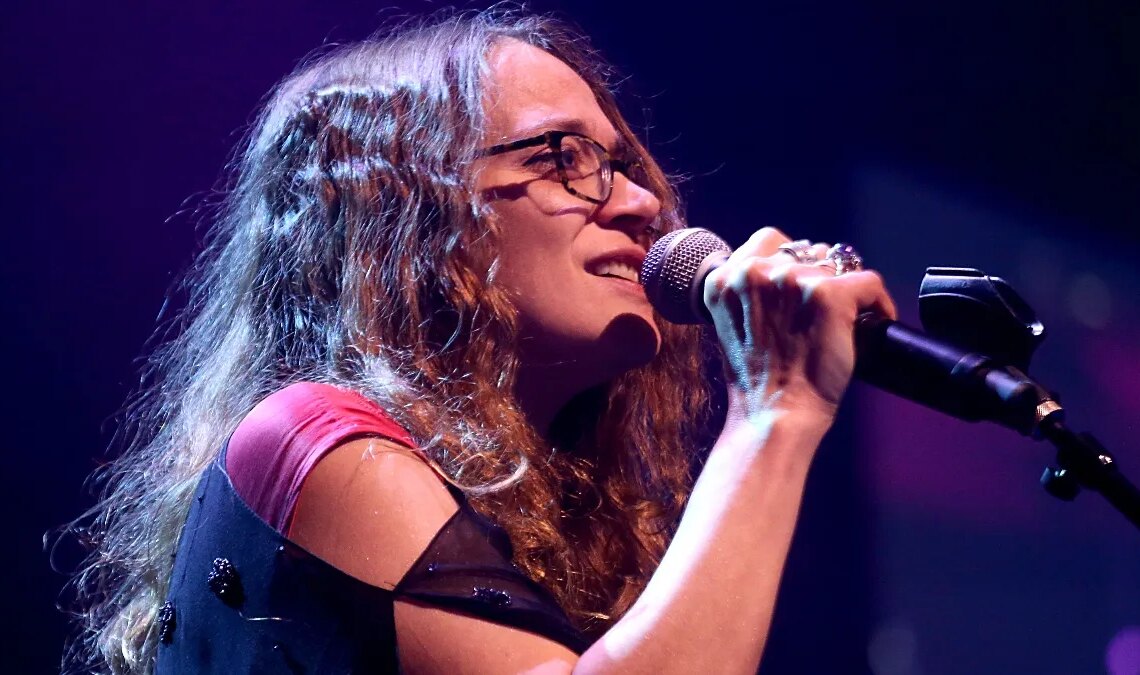 Six Years Ago, Fiona Apple Released DIY Grammy-Winning Album Featuring a Dead Dog’s Bones As an Instrument