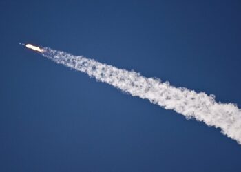 Shooting $100 billion in taxpayer funds to the moon is not a win