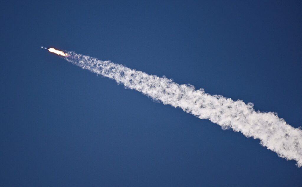 Shooting $100 billion in taxpayer funds to the moon is not a win