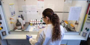 For U.S. medical researchers, shrinking labs and bare budgets are the new reality