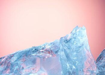 There’s a Secret Ingredient to Making Luxury Ice at Home