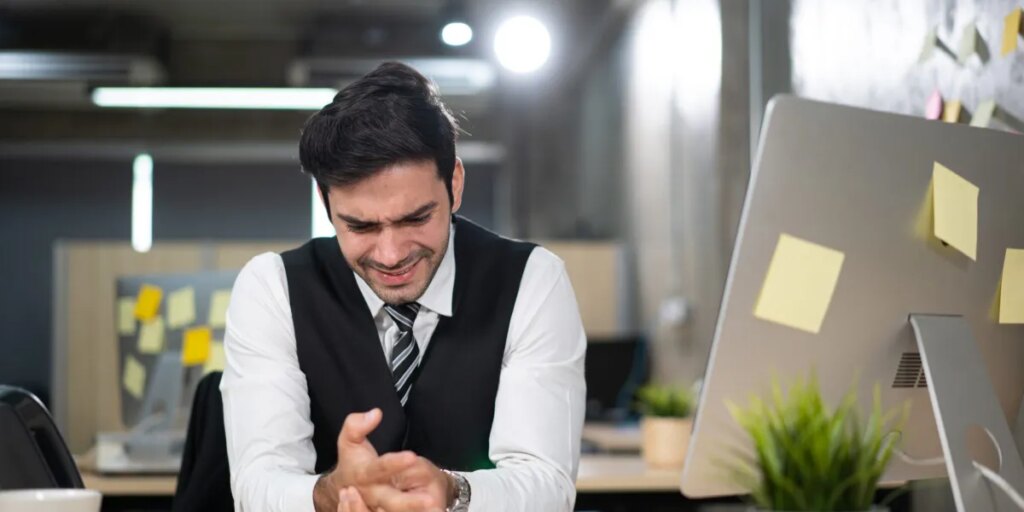 AI angst mutates into ‘FOBO’ as Fear of Becoming Obsolete takes over American workforces