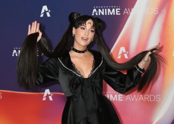 Kacey Musgraves Says UFOs Followed Her Flight for 45 Minutes (And Has Videos to Prove It)